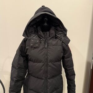 Canada Goose Women's Black Puffer Jacket